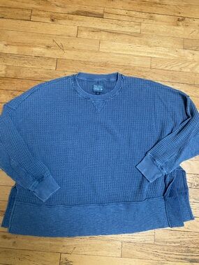 American Eagle gorgeous oversized top.  Beautiful blue. Size large.
